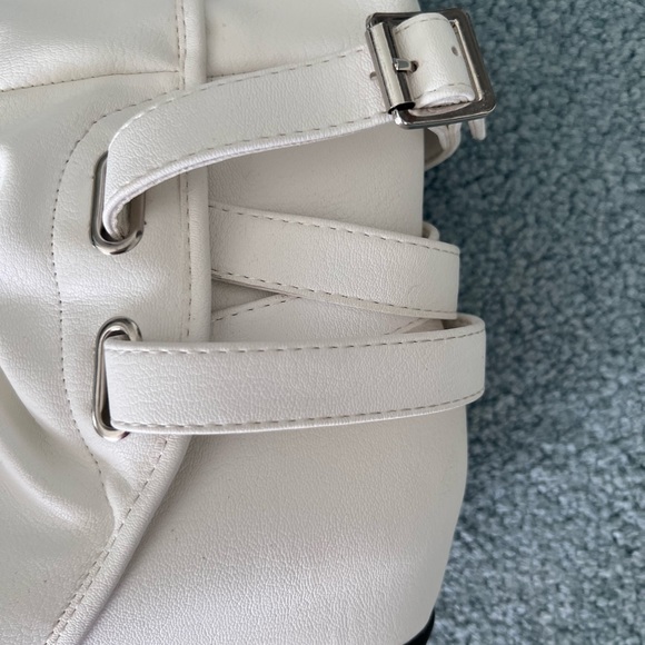 WHITE TALL HIDDEN 1in WEDGE BOOTS SIZE 39 - Picture 2 of 5